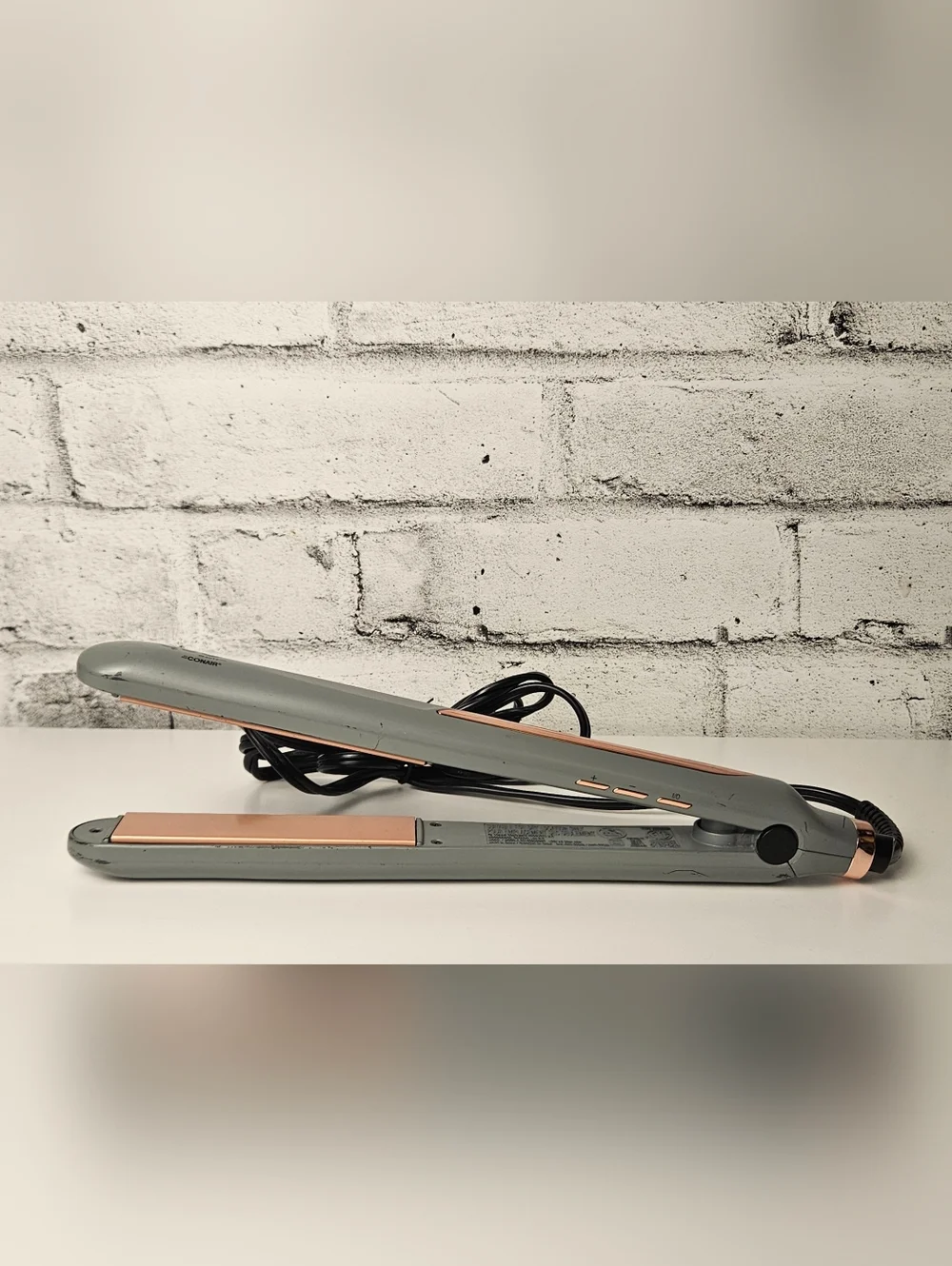 QUO by Conair Ceramic Hair Straightener Flat Iron Adjustable Heat - Picture 3 of 8